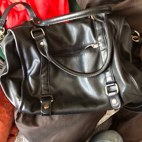 Black purse! - Picture 2 of 3